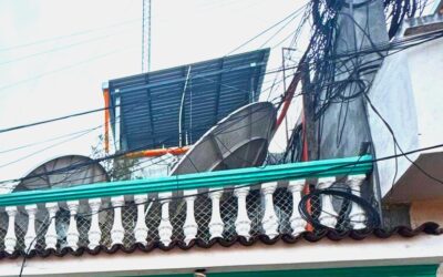 Evolución tecnológica: de cable coaxial a fibra óptica en la televisión por cable