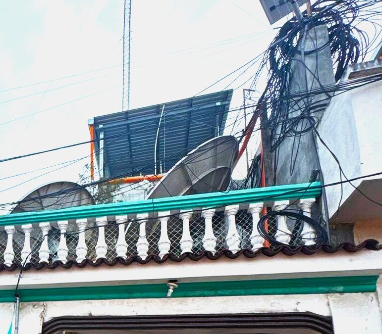 Evolución tecnológica: de cable coaxial a fibra óptica en la televisión por cable